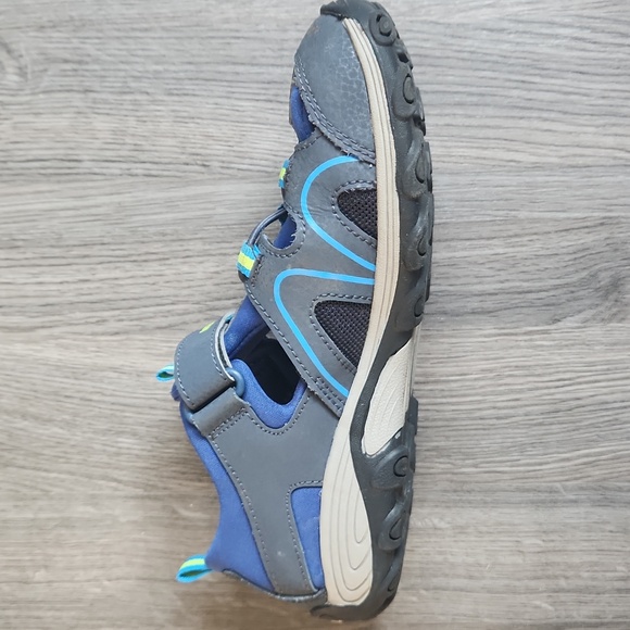 Merrell Hydro Teton sandals, size 4 - Picture 4 of 9